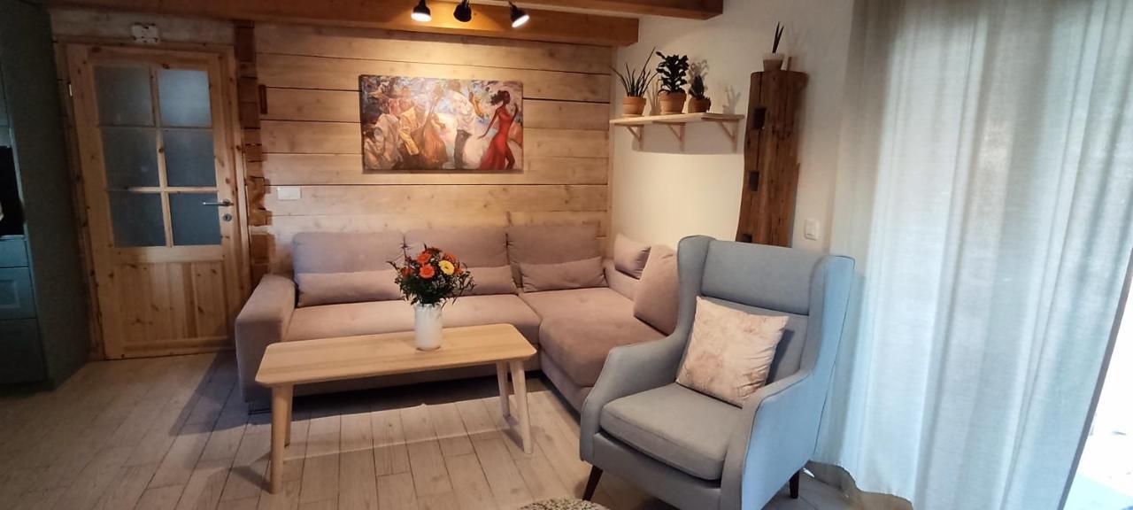 Wooden House Gabra Podnart